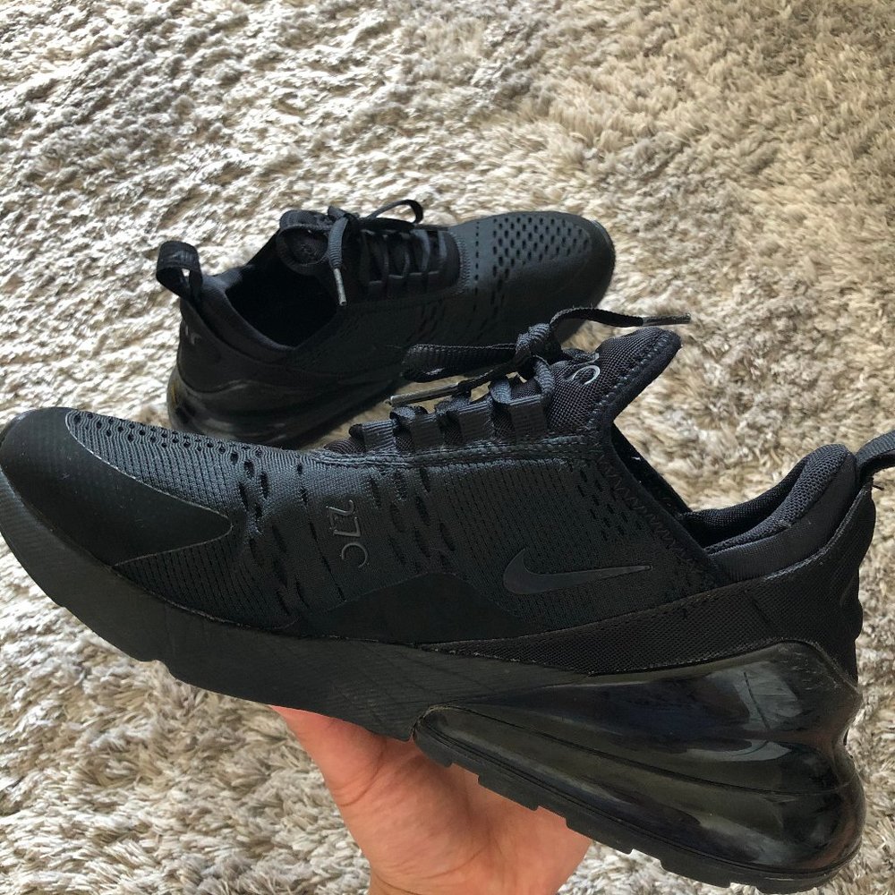 NIKE Air Max 270 - Women's Shoe